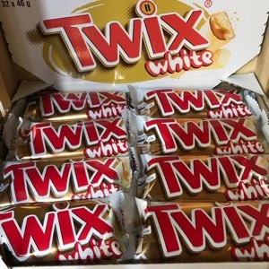 Twix White Chocolate Bar 46g